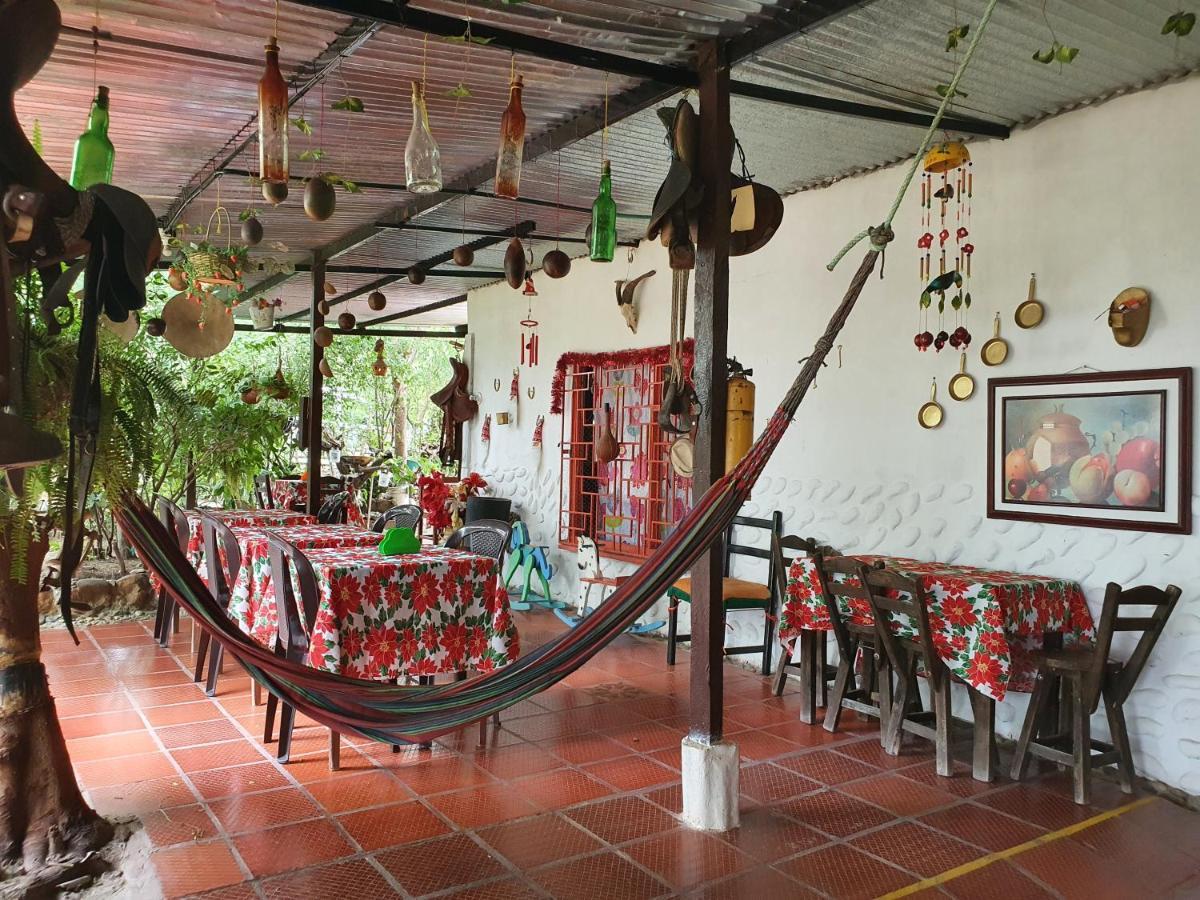 Alojamiento Casa De Campo Los Cactus Villavieja Exteriör bild