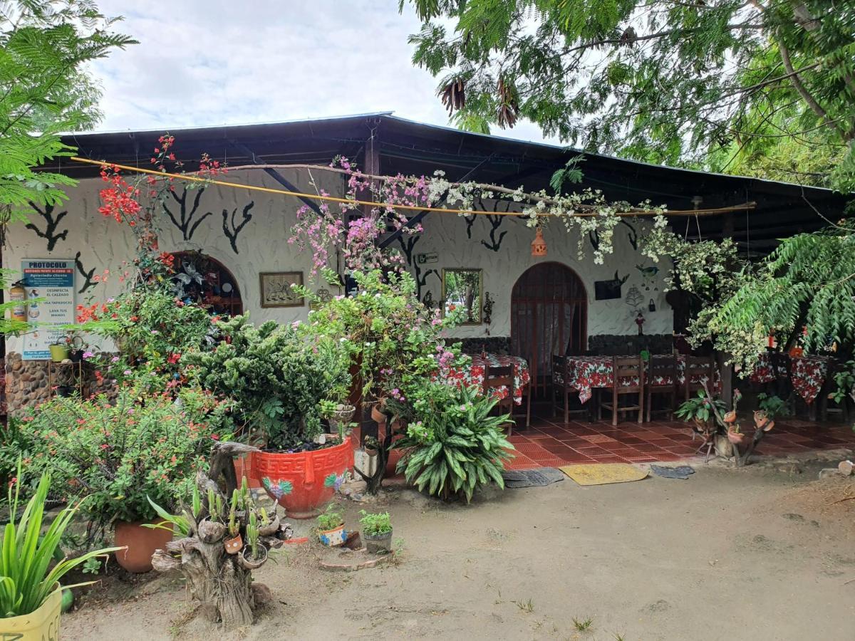 Alojamiento Casa De Campo Los Cactus Villavieja Exteriör bild