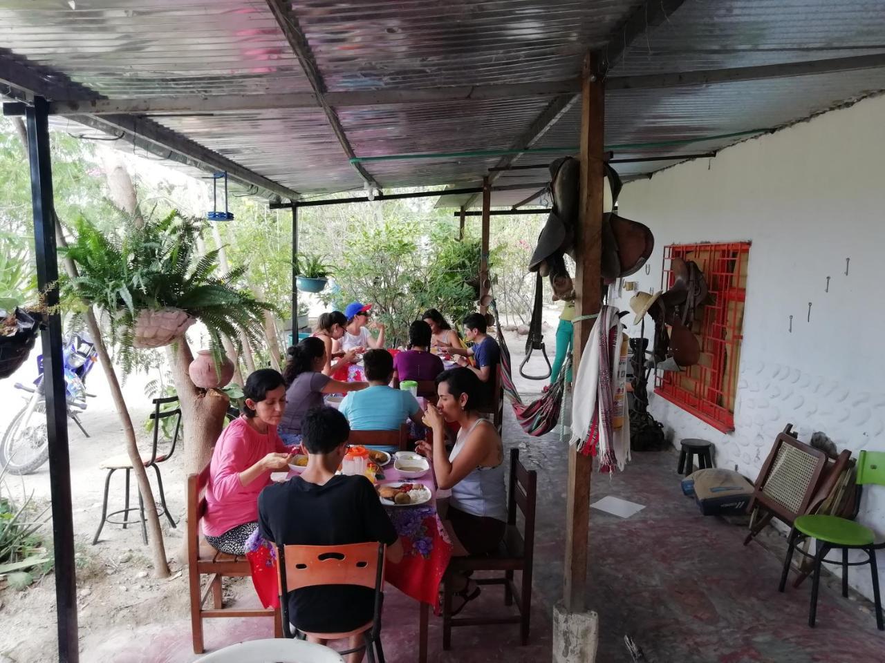 Alojamiento Casa De Campo Los Cactus Villavieja Exteriör bild